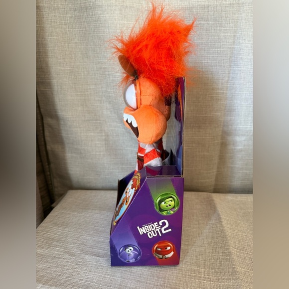 Inside Out 2 Disney Shaking With Anxiety Feature Plush Ages 3 Up by Just Play - Picture 4 of 10